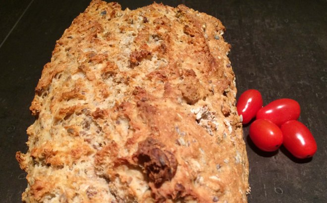Selbstgebackenes Vollkornbrot ohne Wartezeit - Mehls bonhehr